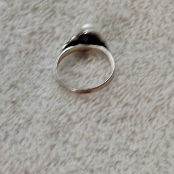 Sterling Silver pearl ring - Picture 3 of 3